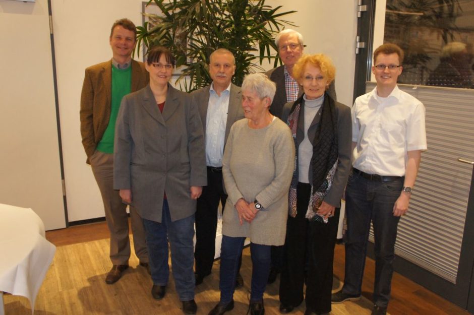 Auf dem Bild von links: Jens Beeck (Vorsitzender), Andrea Giese (Schatzmeisterin), Harald Schöne (Stellv. Vors.), Brigitte Palicki (Beisitzerin), Herbert Hotje (Beisitzer), Isa Huelsz (Stellv. Vors.), Marcel Schiller (Beisitzer)
